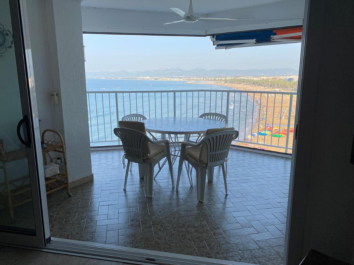 Appartement Spacieux, Front De Mer, Vue Splendide Salou Luaran gambar